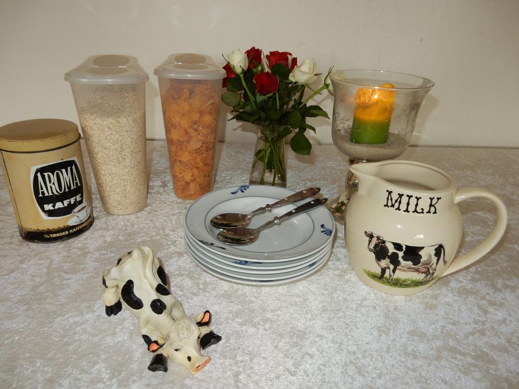 Den Gamle Kostald Bed & Breakfast Holsted Esterno foto