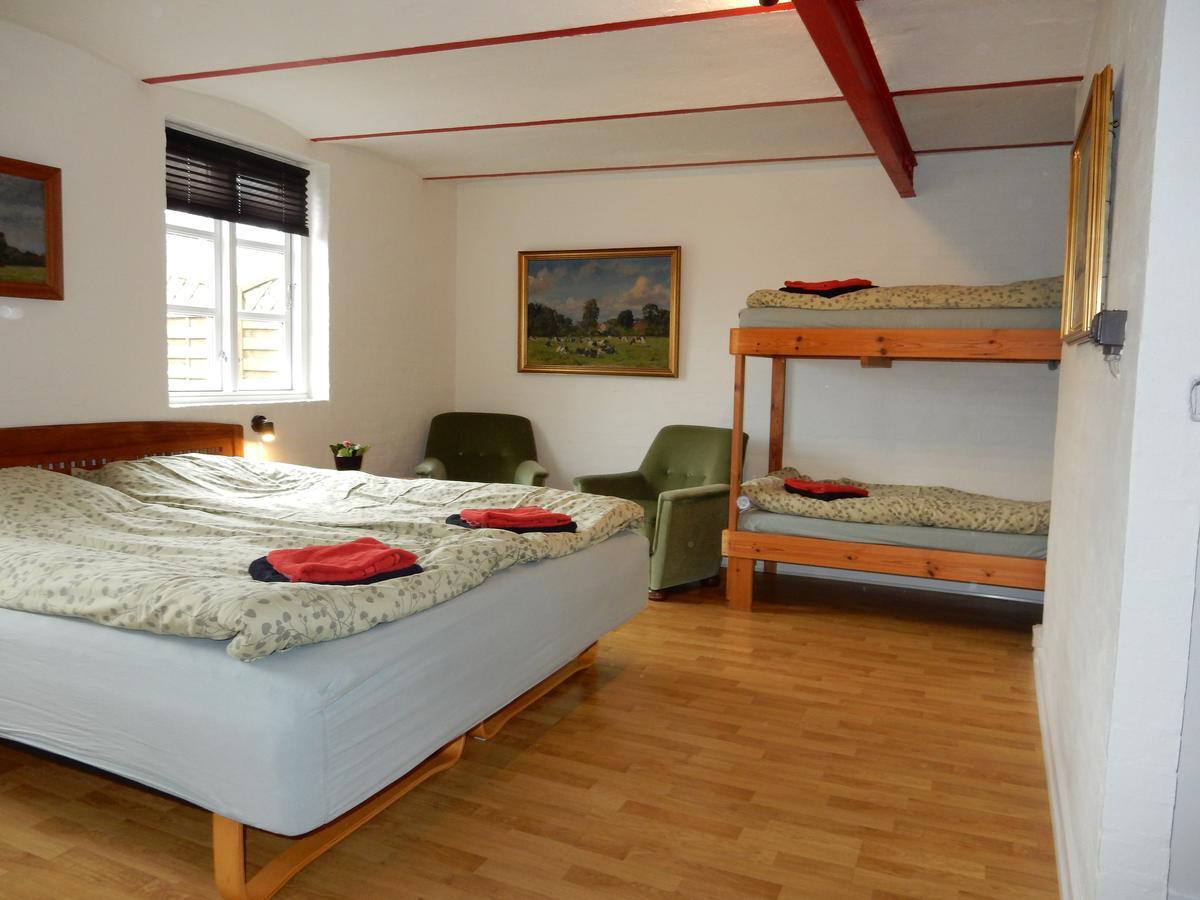 Den Gamle Kostald Bed & Breakfast Holsted Esterno foto